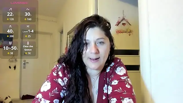 Snapshot of EVELYNA88 chatting on 04/23/26, 07:05 EVELYNA88 online show from 04/23/26, 07:05