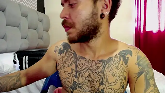 sebastianhotxxx online show from 03/05/26, 08:16