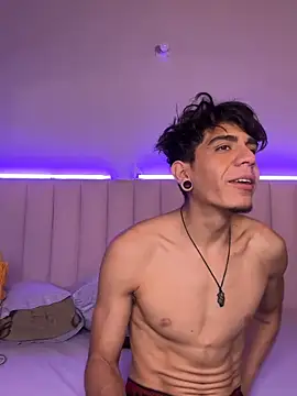 abrilandjulian online show from 04/01/26, 11:44