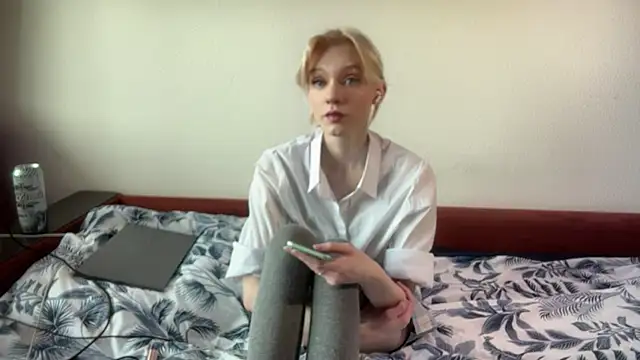 Snapshot of HirokoMassengills chatting on 02/22/26, 05:08 HirokoMassengills online show from 02/22/26, 05:08