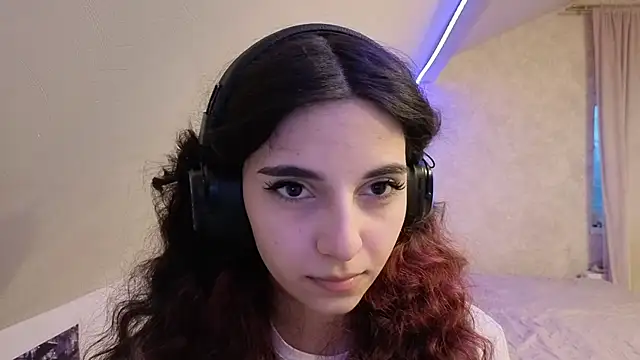 Snapshot of Blissmissataeses chatting on 02/18/26, 11:39 Blissmissataeses online show from 02/18/26, 11:39