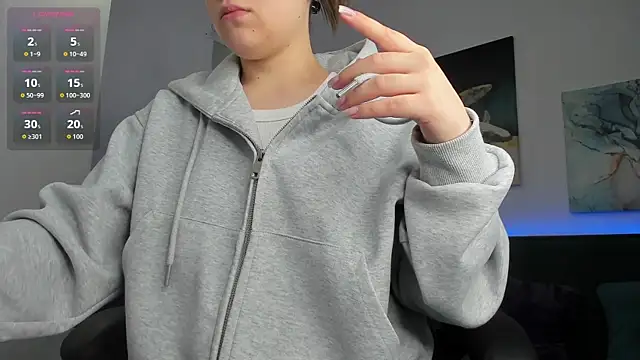 Snapshot of me1issa_sss chatting on 02/17/26, 01:02 me1issa sss online show from 02/17/26, 01:02