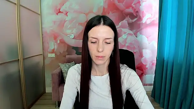 NoirDiva online show from 03/05/26, 06:42