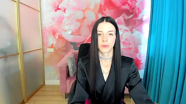 NoirDiva online show from 04/15/26, 05:58