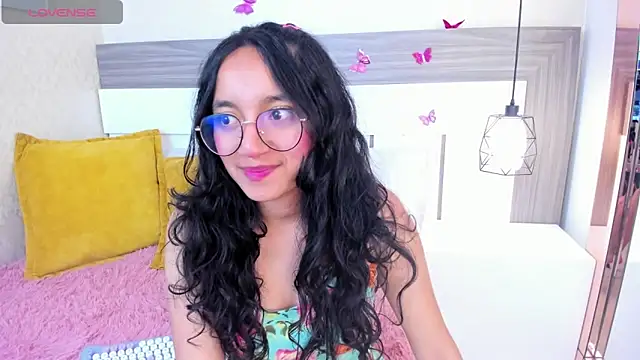 Emilyblussh online show from 04/08/26, 07:25