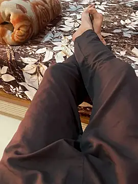 Snapshot of rashmixxx chatting on 02/15/26, 06:32 rashmixxx online show from 02/15/26, 06:32