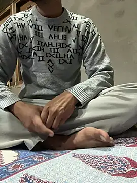 Snapshot of rashmixxx chatting on 03/03/26, 01:34 rashmixxx online show from 03/03/26, 01:34