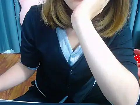 Snapshot of Lunababty chatting on 02/15/26, 08:24 Lunababty online show from 02/15/26, 08:24