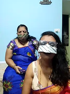 Snapshot of Kannadasexywifes chatting on 04/29/26, 05:52 Kannadasexywifes online show from 04/29/26, 05:52