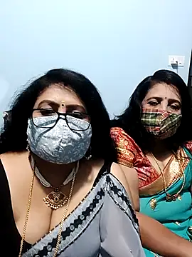 Snapshot of Kannadasexywifes chatting on 05/12/26, 02:25 Kannadasexywifes online show from 05/12/26, 02:25