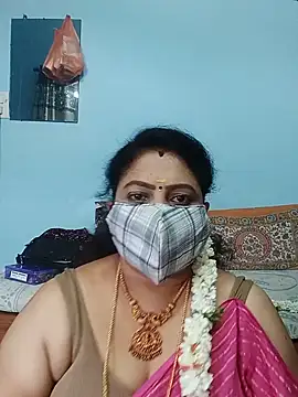 Snapshot of Kannadasexywifes chatting on 05/18/26, 06:41 Kannadasexywifes online show from 05/18/26, 06:41