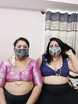 Snapshot of Kannadasexywifes chatting on 07/04/26, 09:26 Kannadasexywifes online show from 07/04/26, 09:26