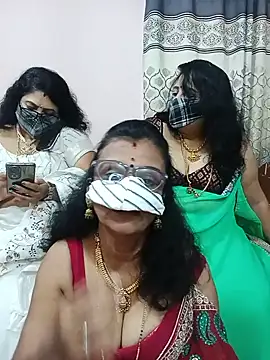 Snapshot of Kannadasexywifes chatting on 07/11/26, 07:22 Kannadasexywifes online show from 07/11/26, 07:22