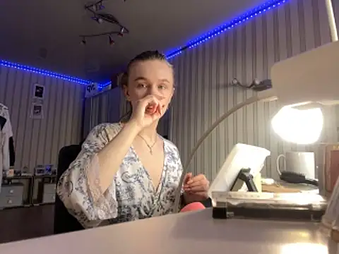 Snapshot of melissashineee chatting on 02/28/26, 06:58 melissashineee online show from 02/28/26, 06:58