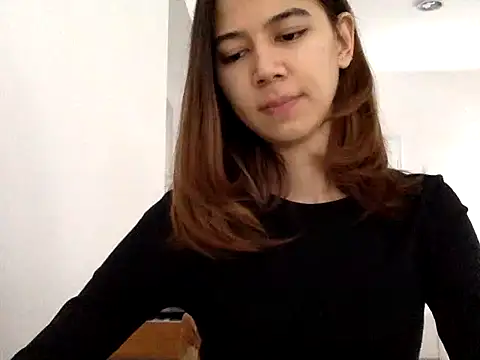 Snapshot of KiraVixenSweet chatting on 02/20/26, 01:11 KiraVixenSweet online show from 02/20/26, 01:11