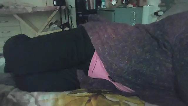 Snapshot of luanahot1 chatting on 02/24/26, 01:31 luanahot1 online show from 02/24/26, 01:31