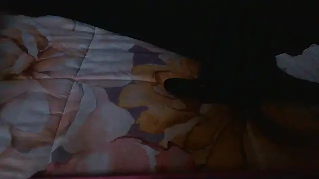 luanahot1 online show from 03/23/26, 01:48