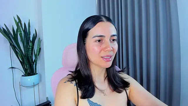 sara ospina22 online show from 07/12/26, 09:06