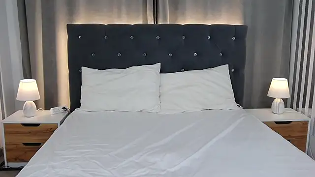 VikkyVonn online show from 06/19/26, 11:03
