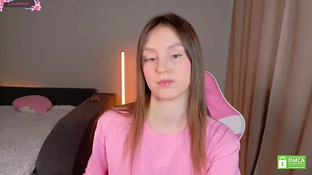 KateNickson online show from 04/13/26, 05:13