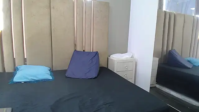 Snapshot of cherry07_ chatting on 02/16/26, 11:17 cherry07 online show from 02/16/26, 11:17