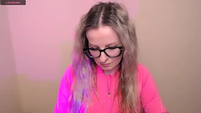 AnnePeach online show from 03/17/26, 06:11