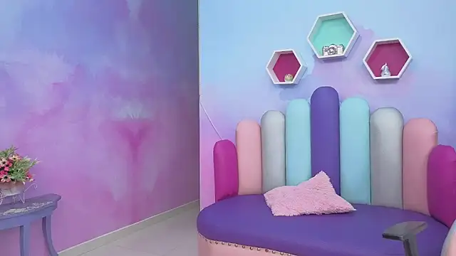 Isabellaa Rosee online show from 04/02/26, 09:01