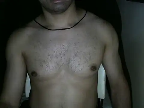 Snapshot of honeybatista chatting on 02/14/26, 12:40 honeybatista online show from 02/14/26, 12:40