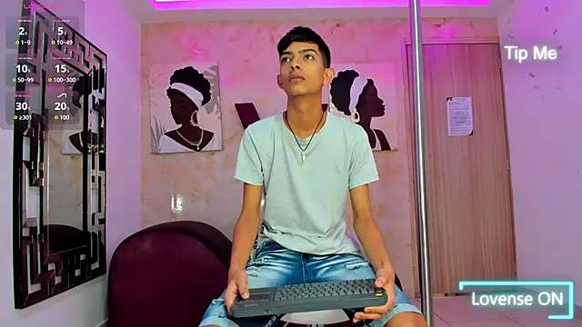 Snapshot of KITTY_BOSH chatting on 02/21/26, 01:23 KITTY BOSH online show from 02/21/26, 01:23