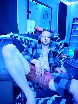 Snapshot of RazedbyVillans chatting on 02/17/26, 03:58 RazedbyVillans online show from 02/17/26, 03:58