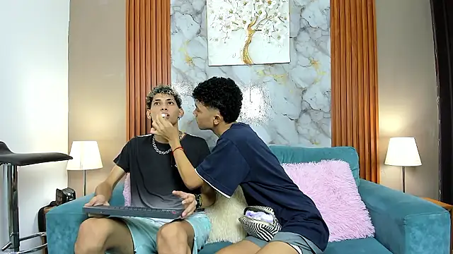 YOUNG BOYS HELL online show from 02/18/26, 01:12