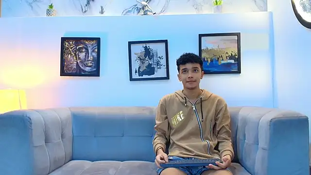 YOUNG BOYS HELL online show from 04/01/26, 01:17