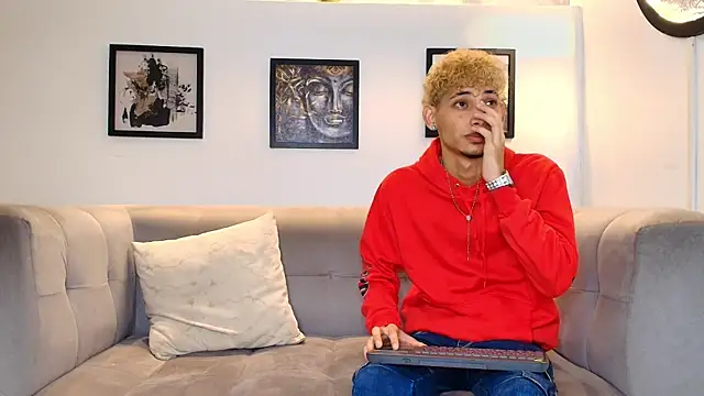 YOUNG BOYS HELL online show from 05/31/26, 01:36