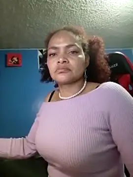 Snapshot of Helensex1 chatting on 02/24/26, 09:24 Helensex1 online show from 02/24/26, 09:24