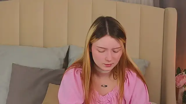AlyssFrost online show from 05/19/26, 02:51