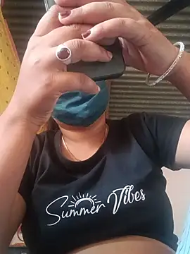 taniya0 online show from 04/11/26, 11:58