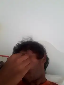 Snapshot of isuru_lakshan chatting on 07/06/26, 10:45 isuru lakshan online show from 07/06/26, 10:45