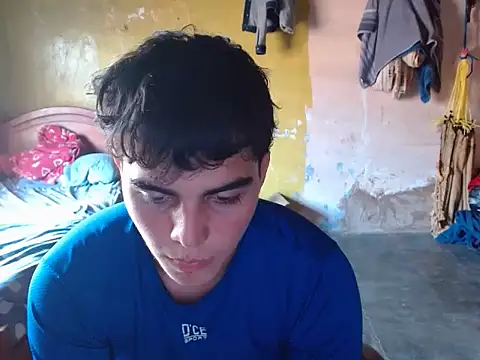 Snapshot of heiker__ chatting on 03/21/26, 05:27 heiker online show from 03/21/26, 05:27