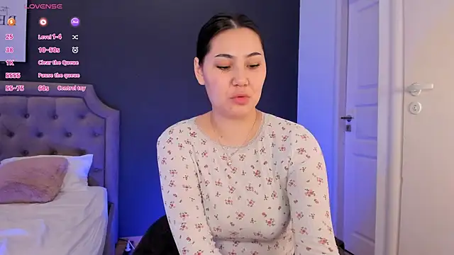 Lina Loon online show from 04/02/26, 11:30