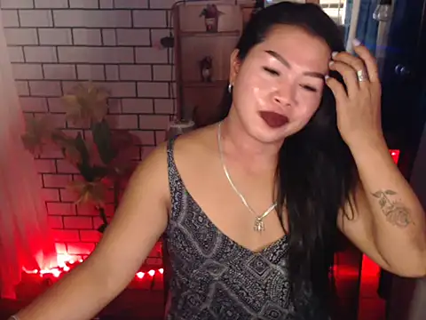 LovelyJessaXX online show from 04/12/26, 02:00