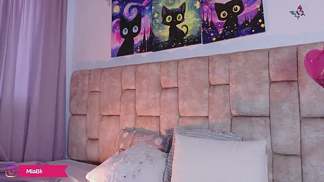 MiiaBlumm  online show from 03/22/26, 09:07