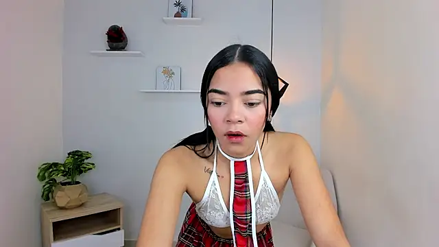 Dafne Maroto online show from 04/26/26, 12:25