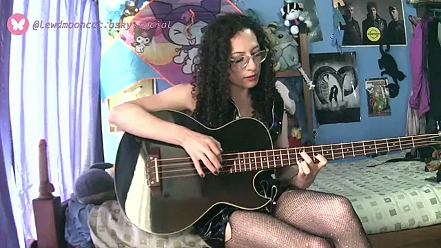 lewd mooncat online show from 03/31/26, 08:31