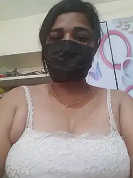 Tamil Luckly girl online show from 03/28/26, 07:52