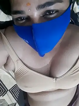 Tamil Luckly girl online show from 05/19/26, 04:35