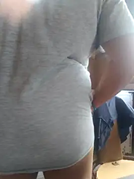 Snapshot of 69_less chatting on 02/17/26, 06:36 69 less online show from 02/17/26, 06:36