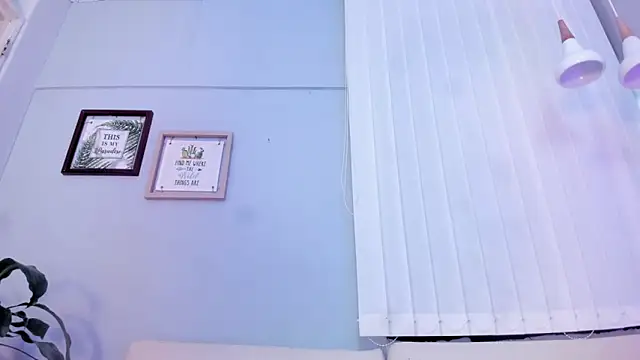 Snapshot of Amber_Novoa chatting on 02/16/26, 03:19 Amber Novoa online show from 02/16/26, 03:19