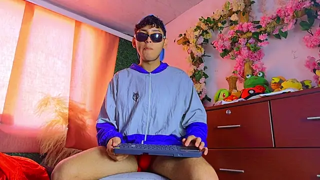 Ian Hunter online show from 02/26/26, 01:21