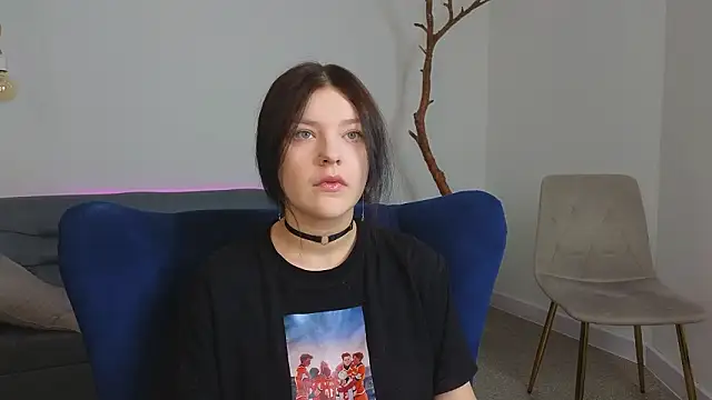 DeliaEffy online show from 03/23/26, 12:53