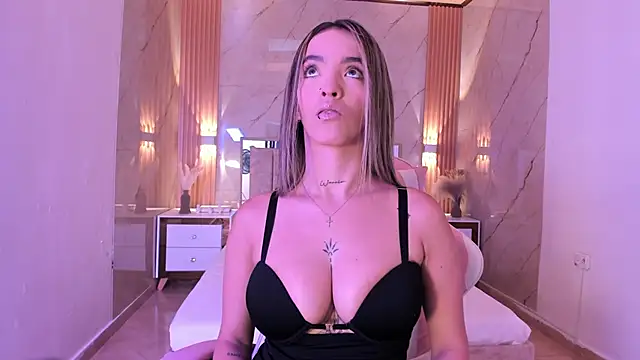 Snapshot of your_whore_Salome chatting on 02/25/26, 06:28 your whore Salome online show from 02/25/26, 06:28